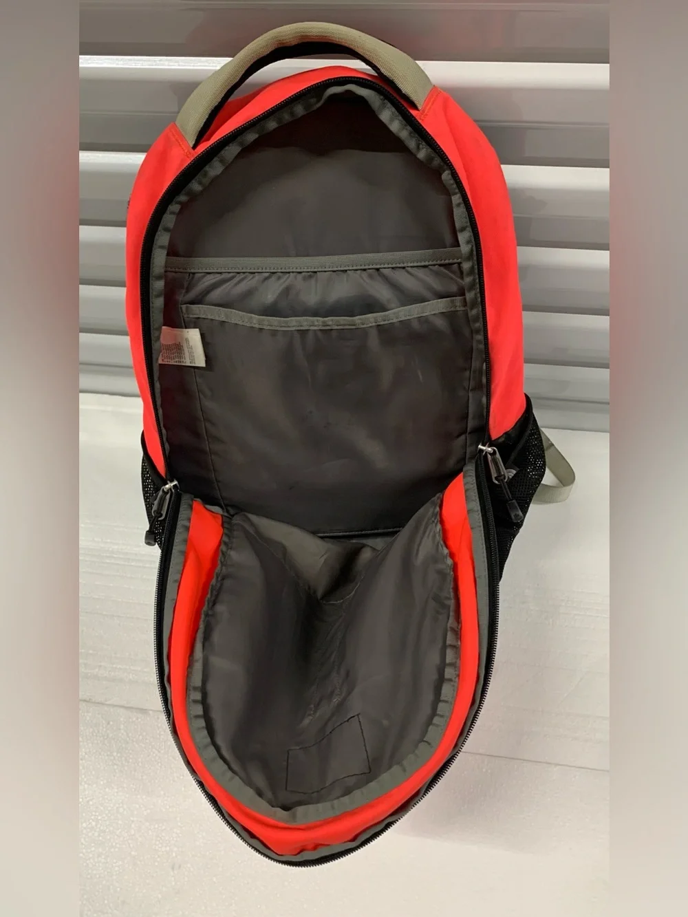 The North Face neon pink backpack T118/T518